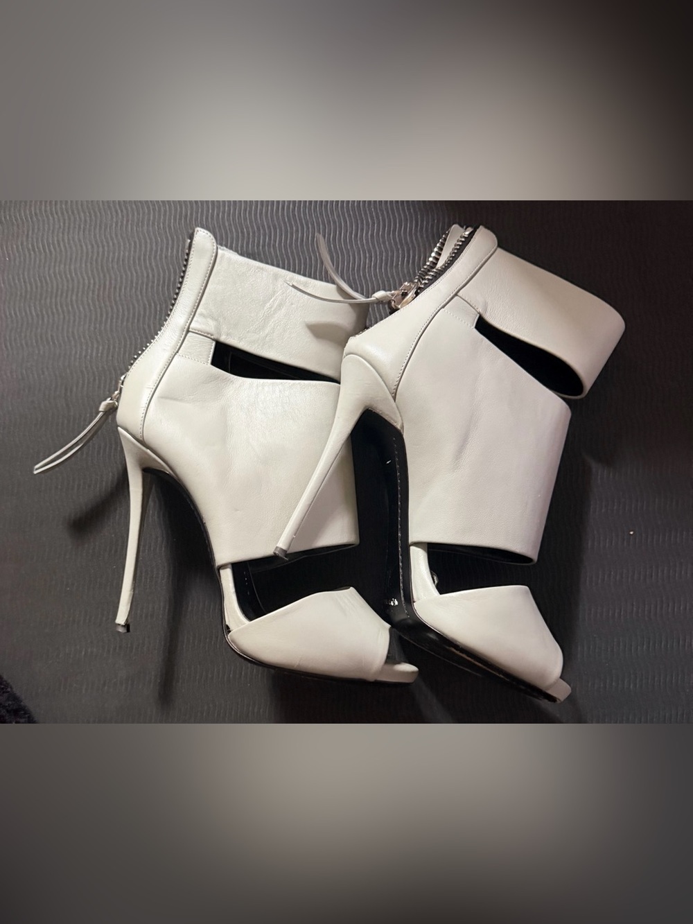 Giuseppe Zanotti Cutout Peep-Toe Stiletto Booties with Back Zip